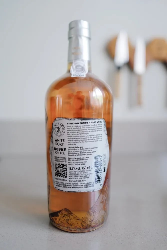 Back label of Kopke On Ice with the serving instructions and 19.5 percent alcohol