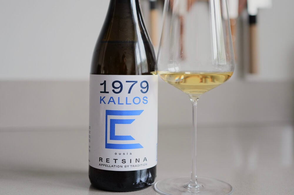 1979 Kalos Thalassino 2022: The Retsina That Smells Like the Aegean