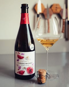 Douwe from Vindeux with bottles of artisanal grower champagne from small French producers