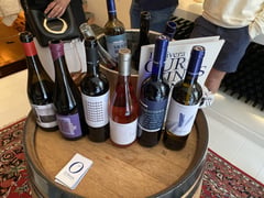 Tinc Set invited Iñigo from L'Olivera Cooperativa &amp; Can Calopa, winemaker
