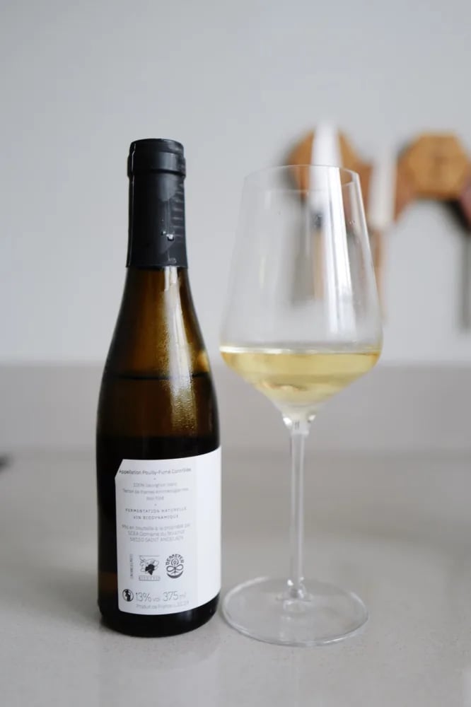 Back label of Pouilly-Fumé Terres Blanches 2023 listing Kimmeridgian marl, natural fermentation and 375 ml